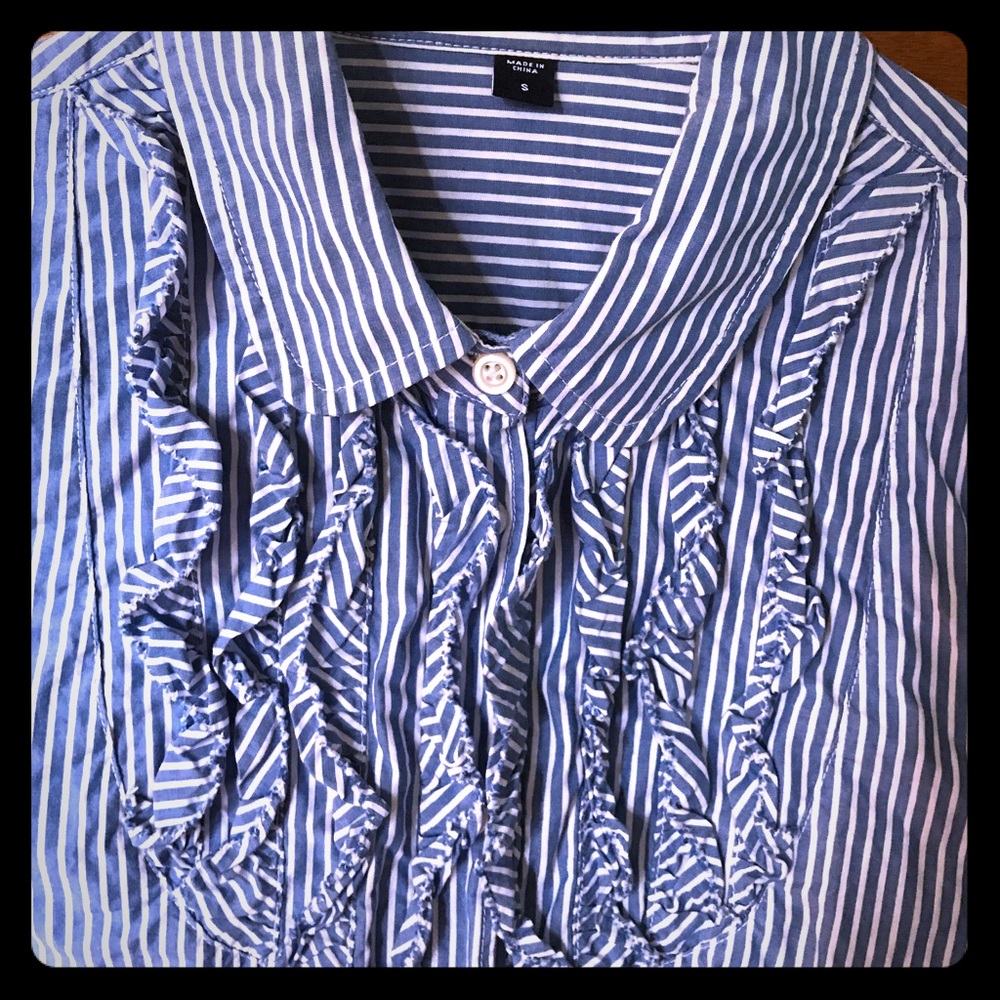 Vintage GAP ruffled blouse 👚